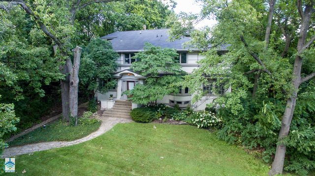 Property photo of 441 E 3rd Street in Hinsdale, Illinois