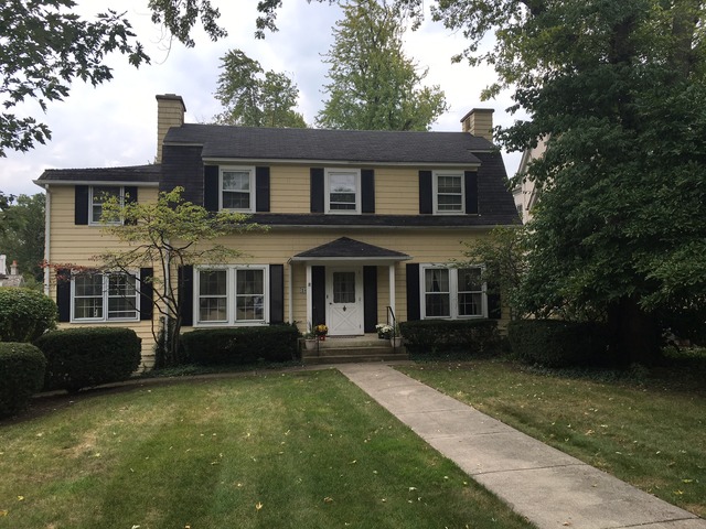 Property photo of 24 E Ayres Street in Hinsdale, Illinois
