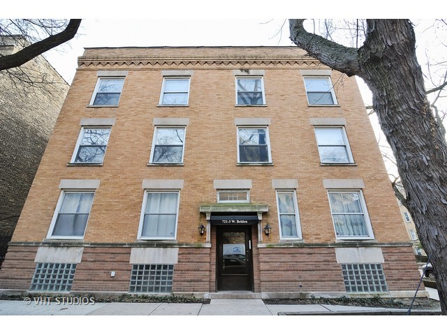 Property photo of 721 W Belden Avenue #2 in Chicago, Illinois