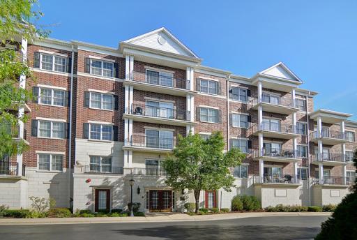 Property photo of 412 Mcdaniels Circle #502 in Clarendon Hills, Illinois