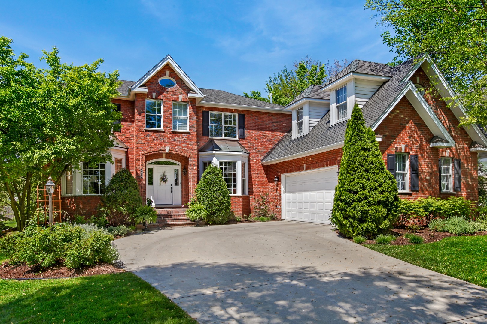 Property photo of 4636 Lawn Avenue in Western Springs, Illinois