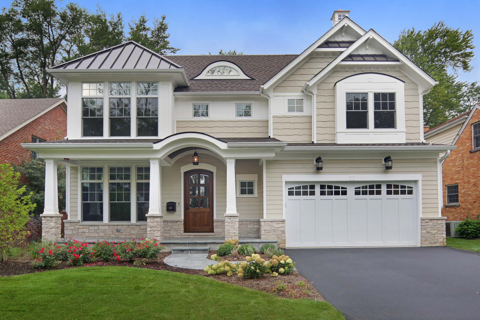 Property photo of 132 Woodstock Avenue in Clarendon Hills, Illinois