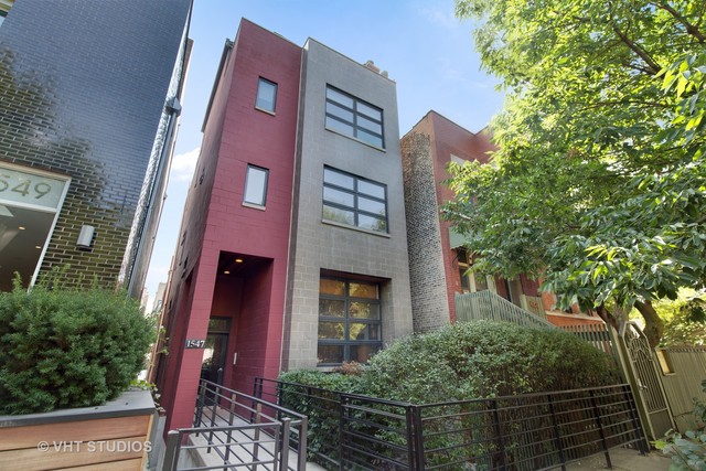 Property photo of 1547 N Honore Street #1 in Chicago, Illinois