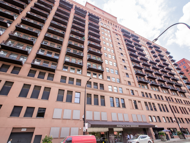 Property photo of 165 N Canal Street #618 in Chicago, Illinois