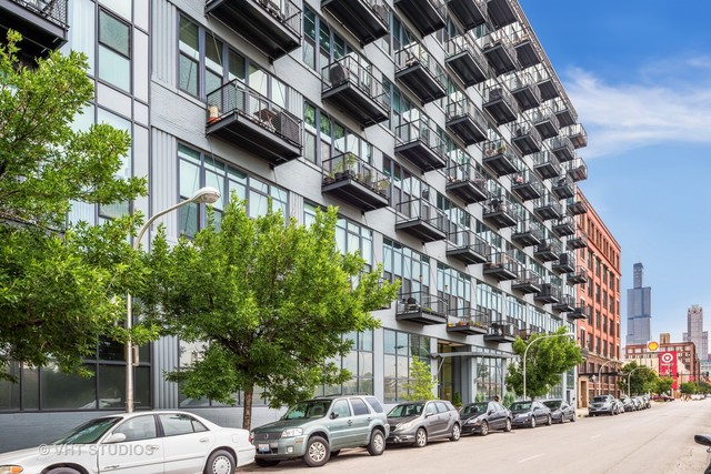 Property photo of 1224 W Van Buren Street #626 in Chicago, Illinois