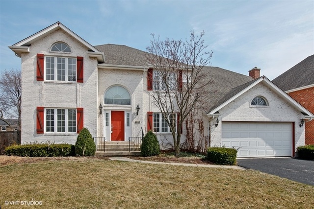 Property photo of 4705 Commonwealth Avenue in Western Springs, Illinois