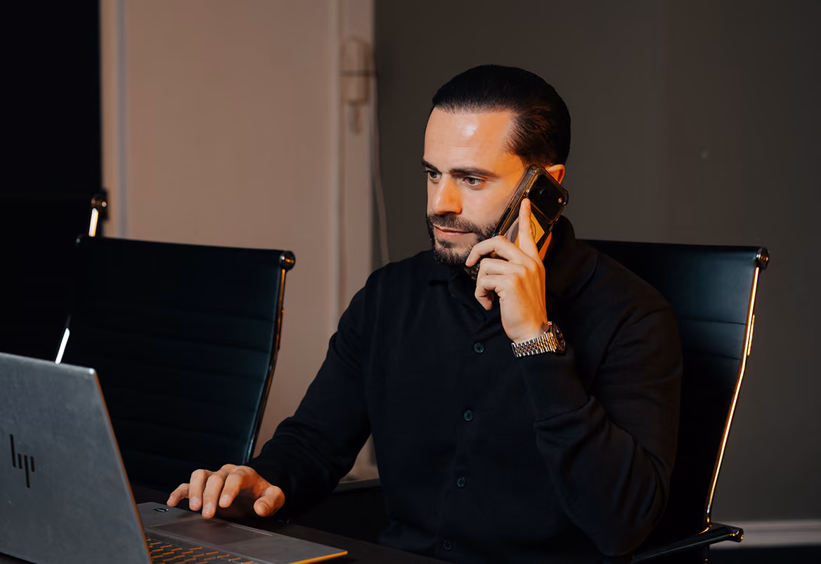 Finpoint adviseur op kantoor