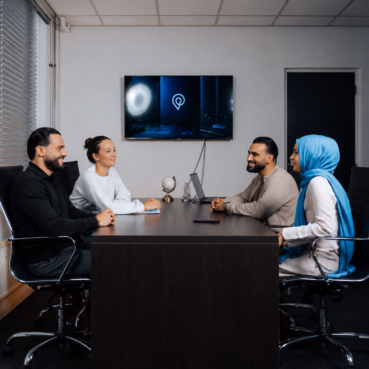 Finpoint team bespreekt financiële resultaten