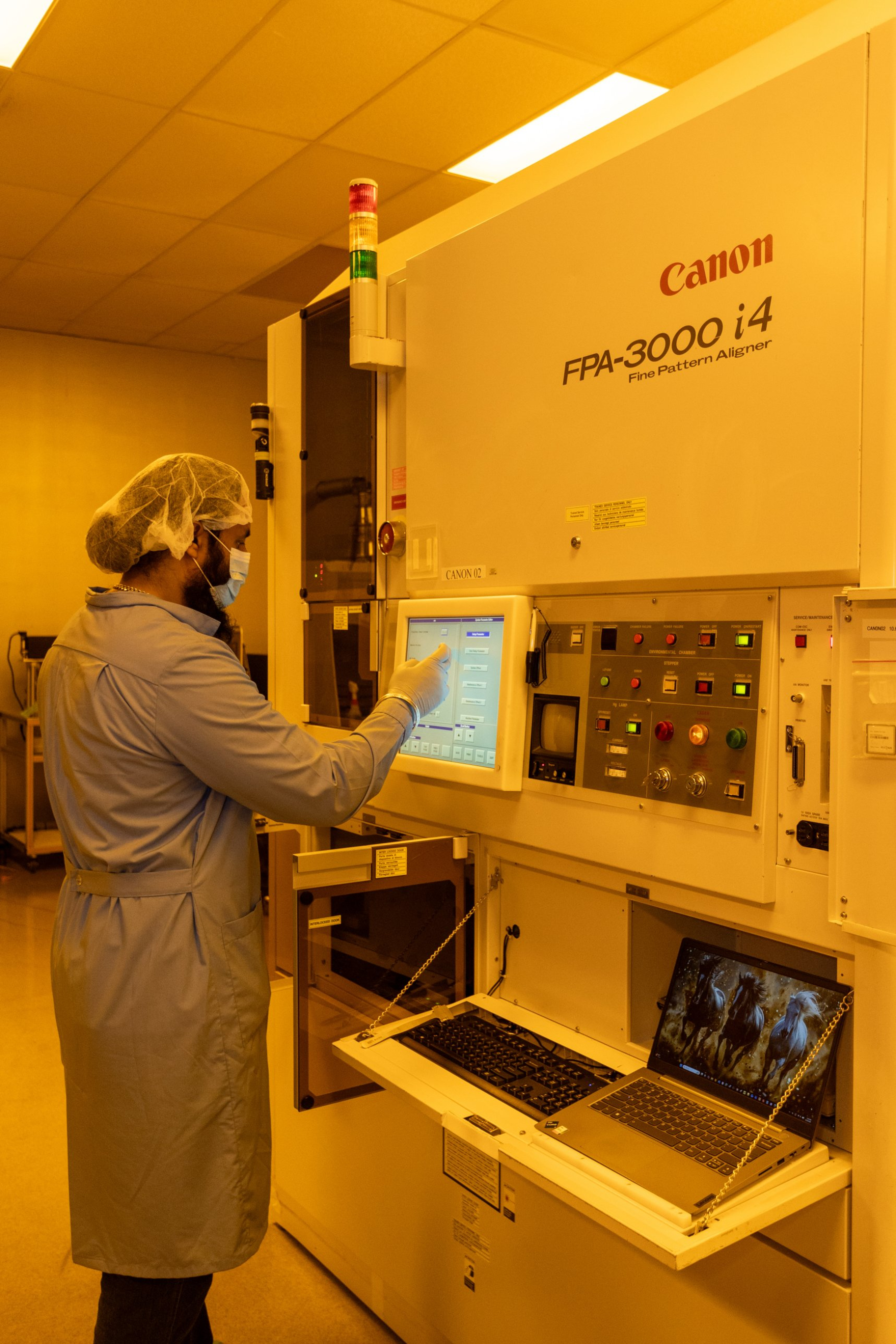 Canon FPA-3000 i4 Wafer Stepper