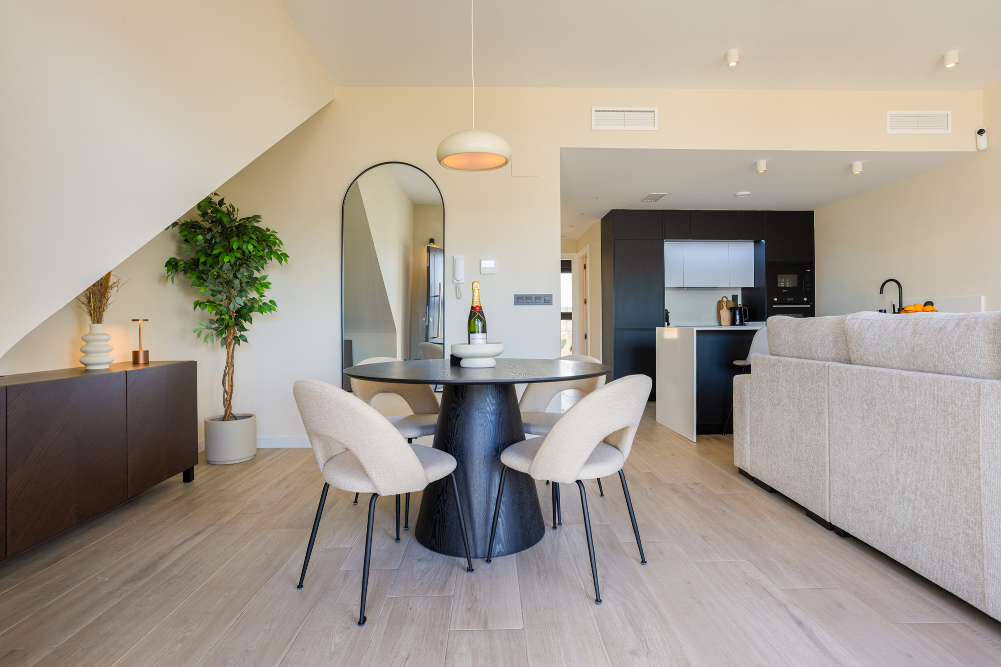 Property photo of a Casa Capital managed home in Orihuela Costa