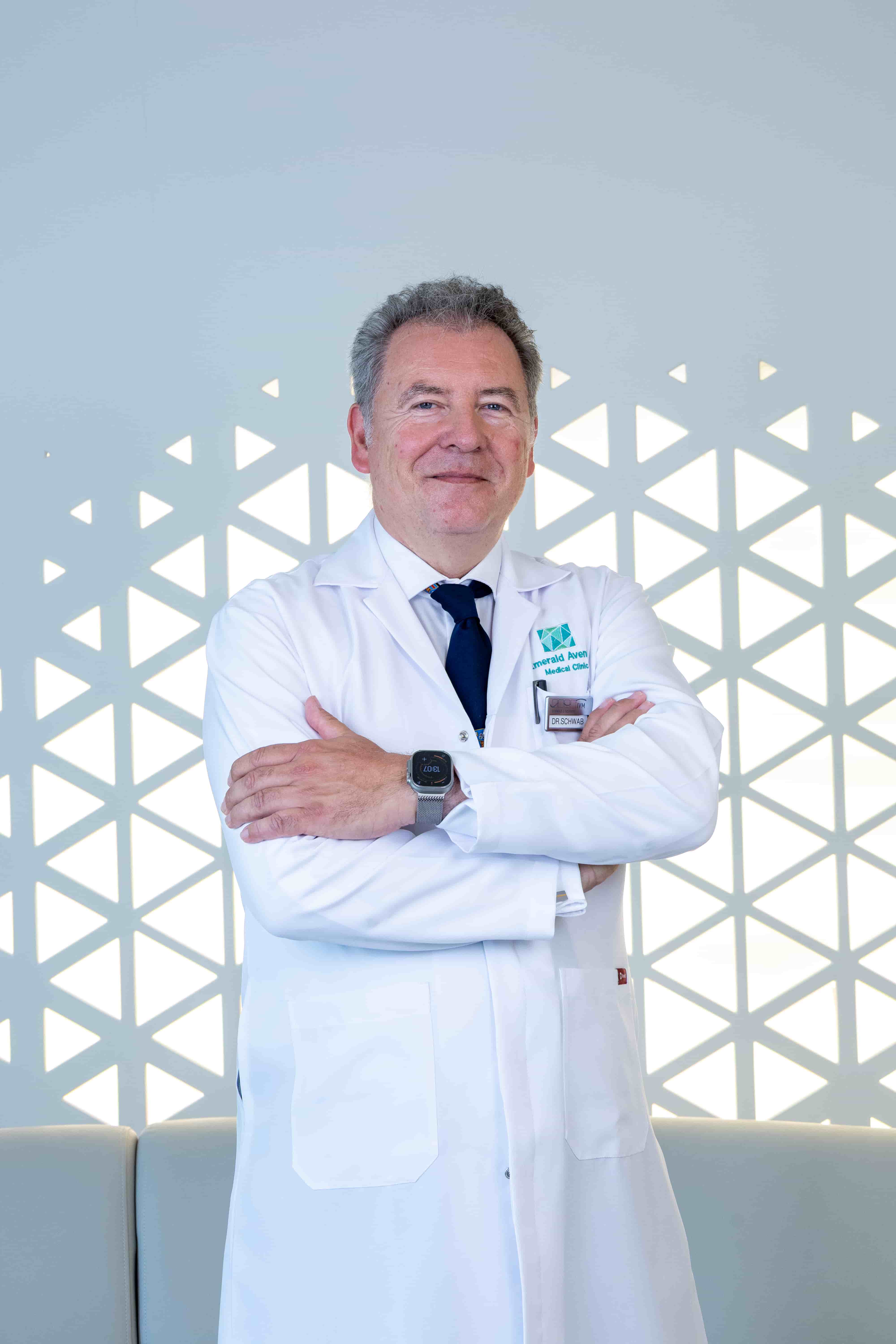 Dr. Jan-Alexander Schwab
