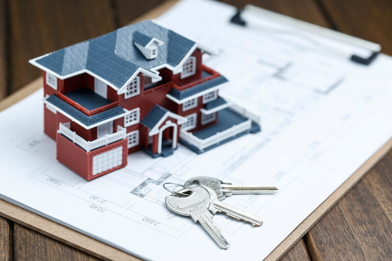 Transaction & Closing Management