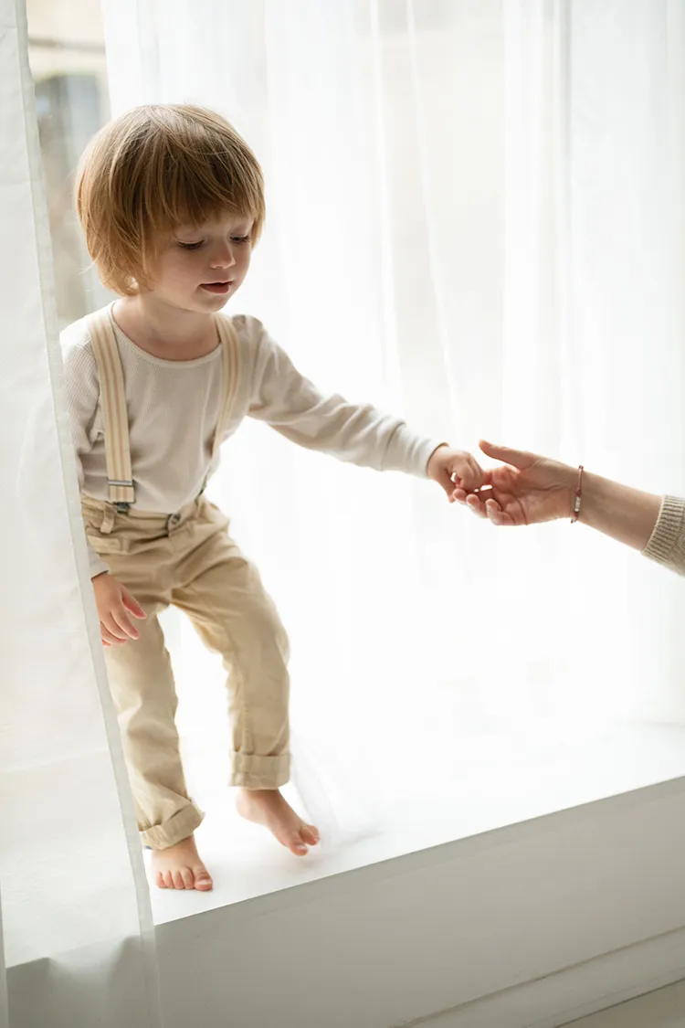 Foto bambino che gioca