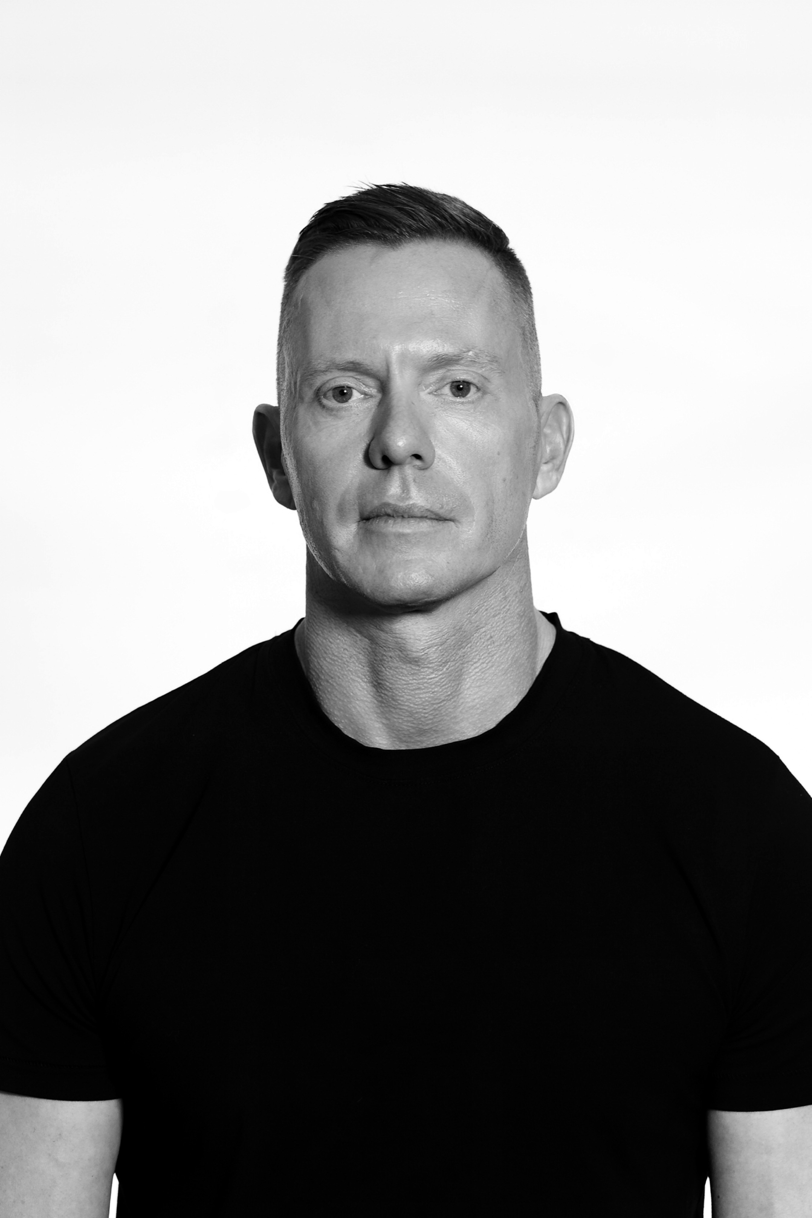 Diederik Kemmerling headshot, black and white