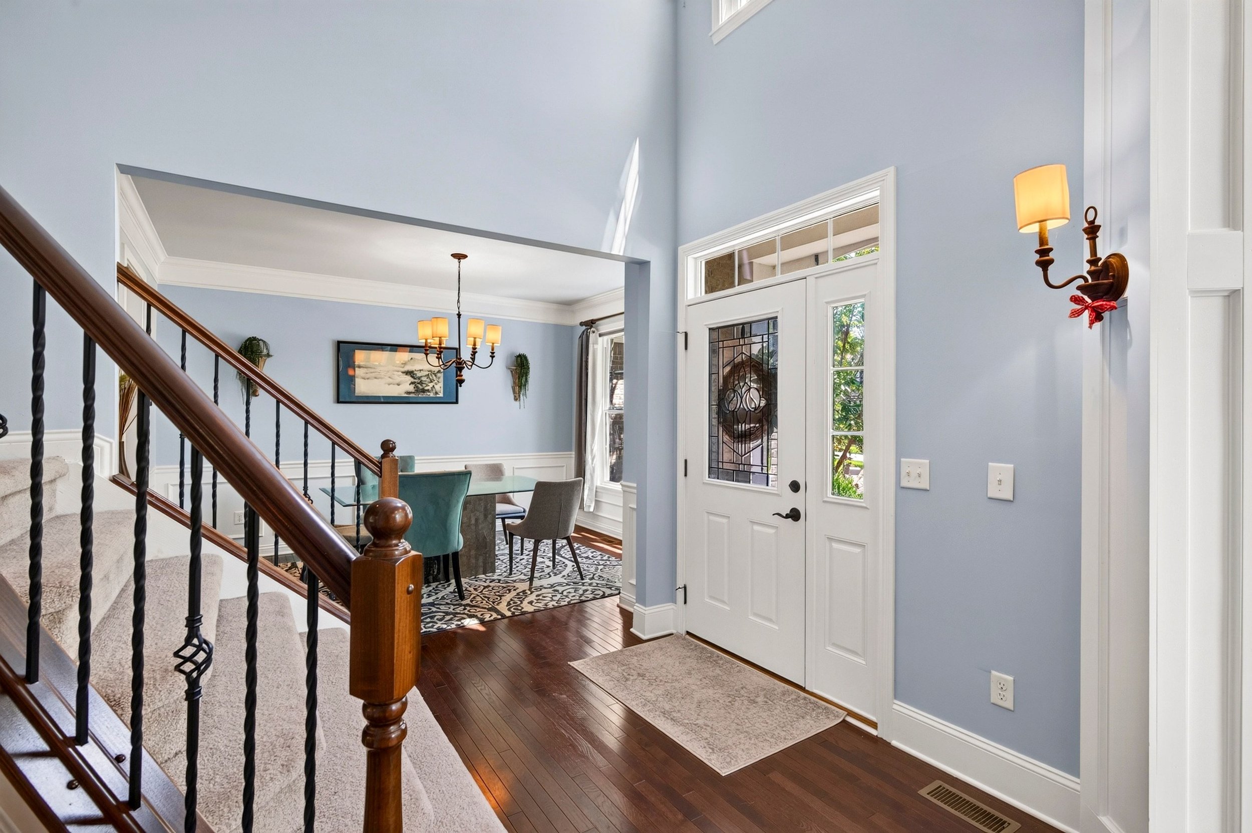 Interior view of 1529 Shaker Run Boulevard