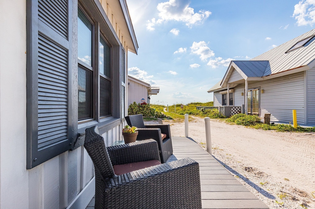 Historic Beach Cottage 960