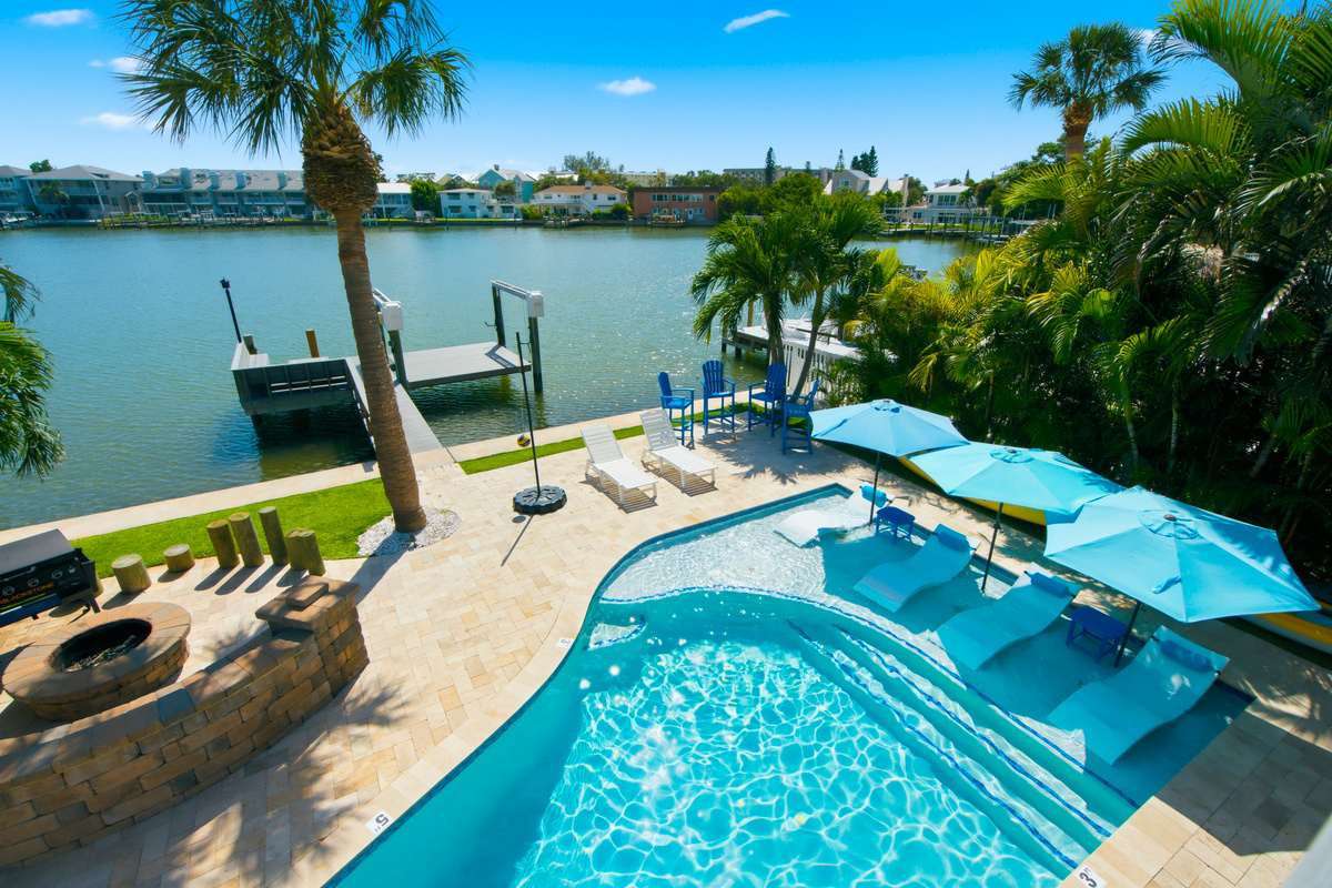 Paradise Lodge