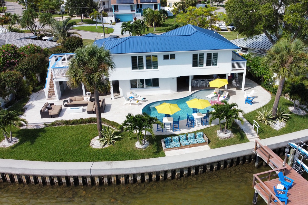 The Point - Waterfront! (BTR 2031)