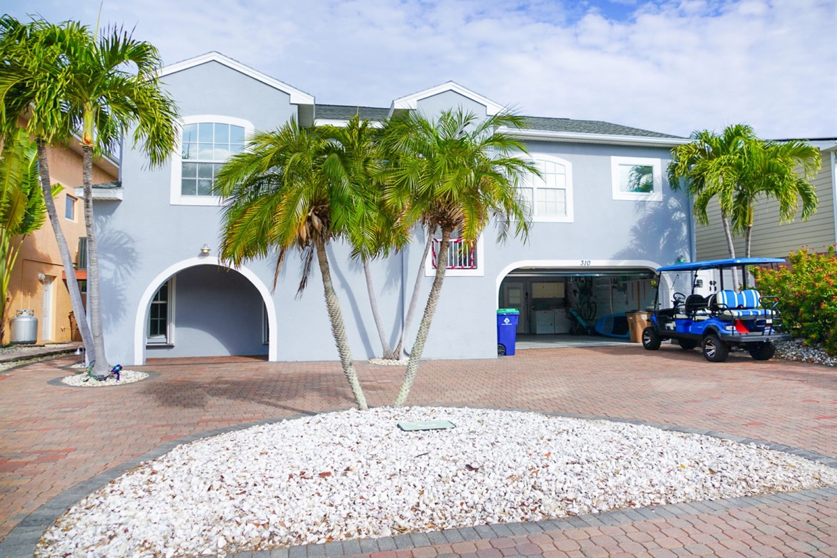 Manatee Manor