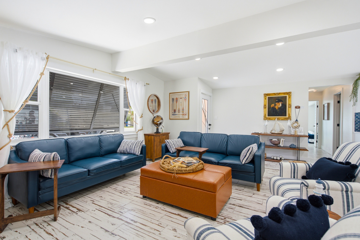 IRB Sail House