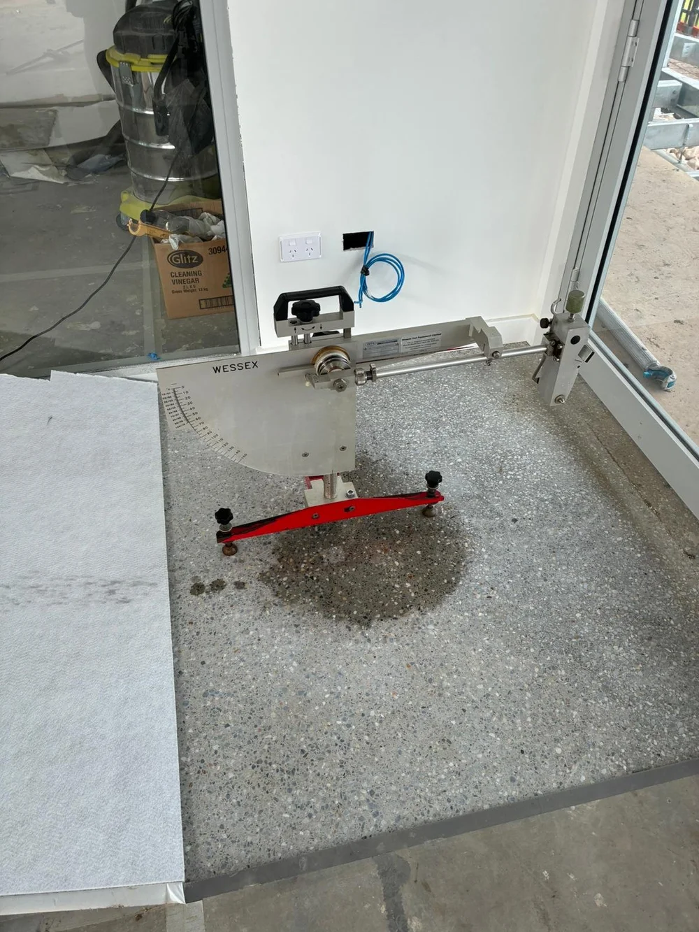 Wet pendulum slip testing machine