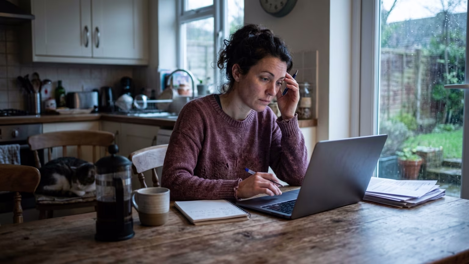 Identifying the Surroundings, Daily Habits, and Biological Shifts That Disrupt Overnight Rest