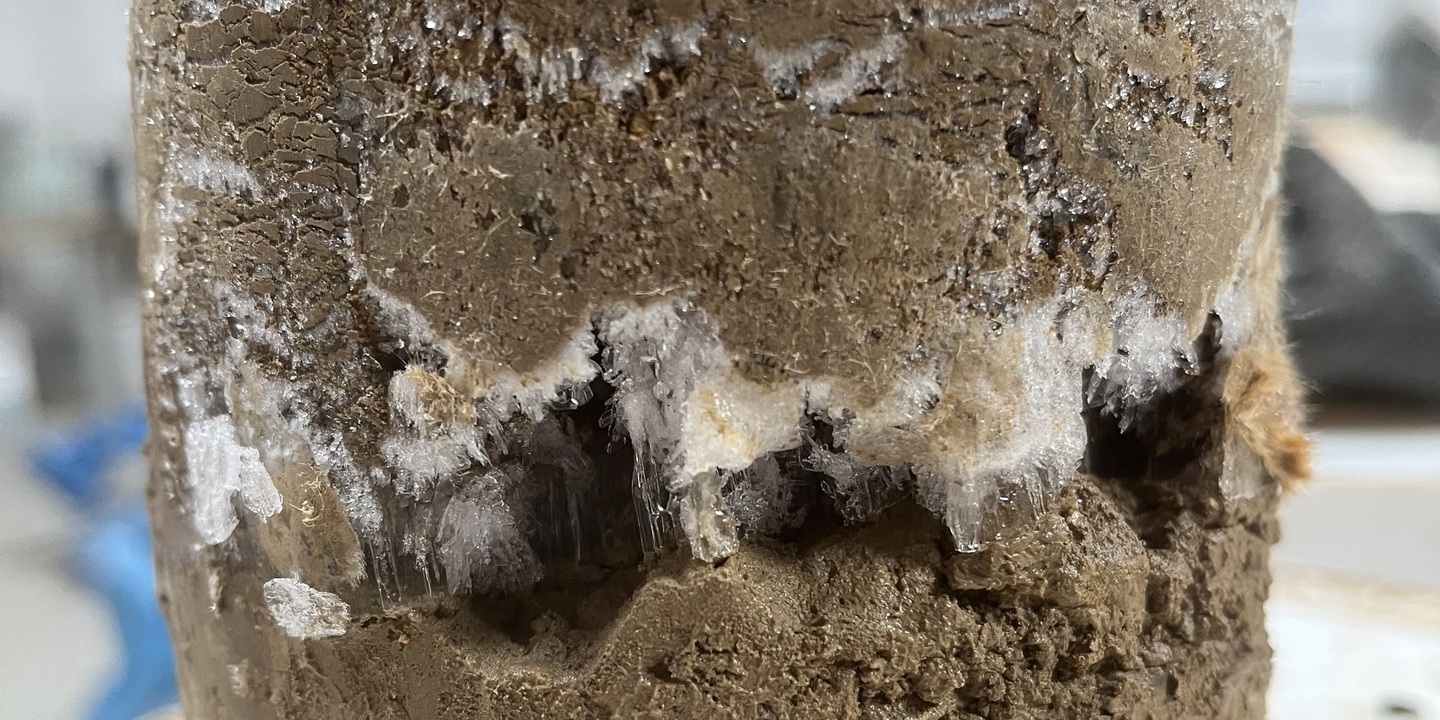 Frost heave testing of subbase material ahead of winter construction works