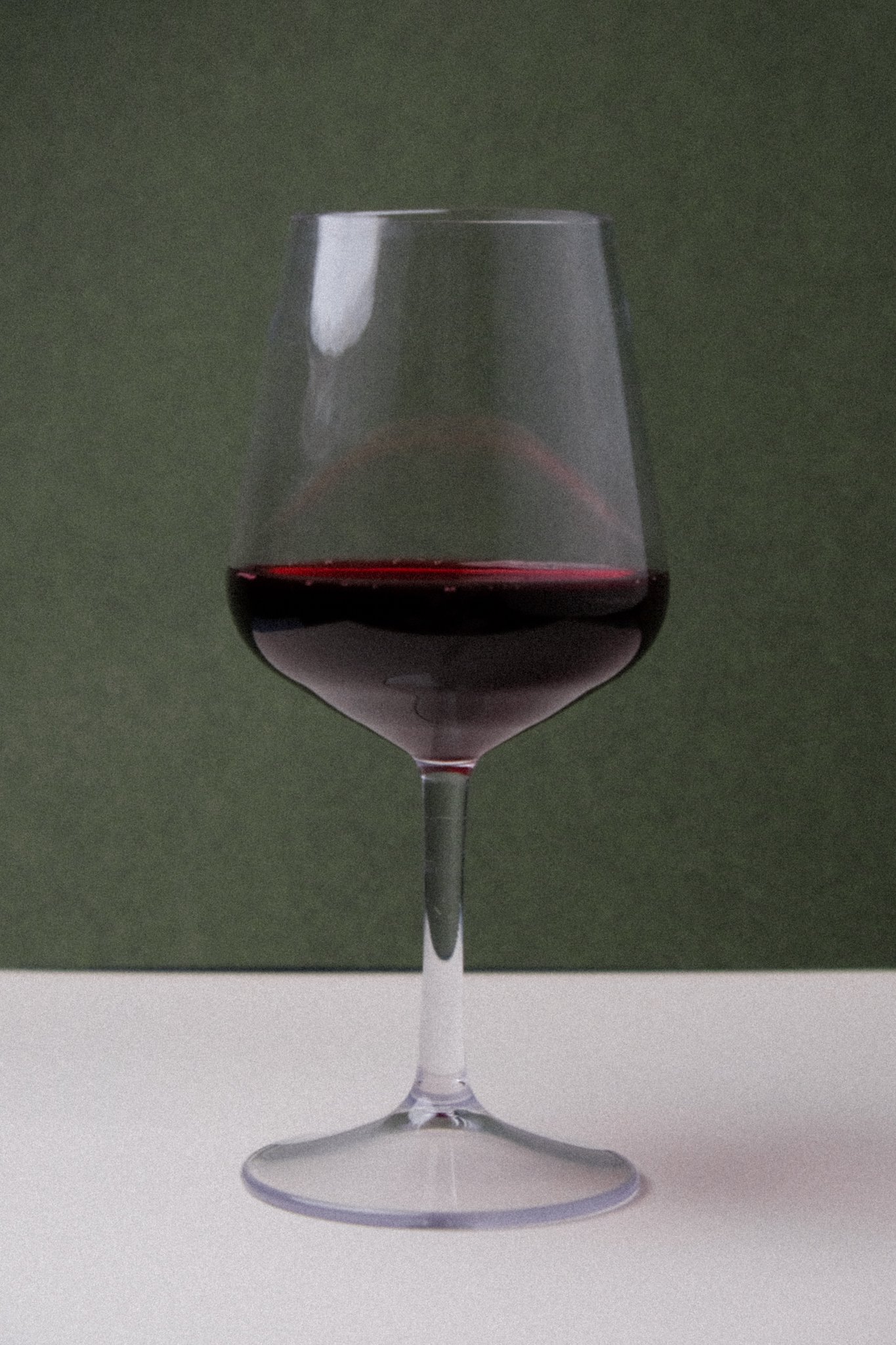 Clarity Wine Glass with Red Wine