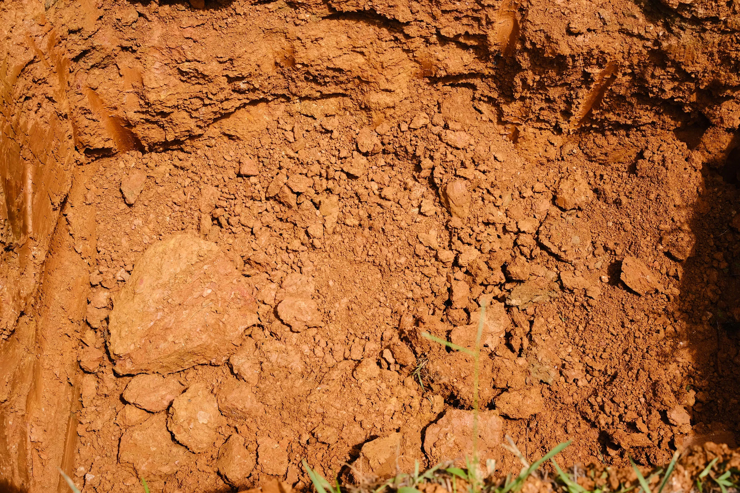 Field documentation at the Yen Son site, Tuyen Quang Province