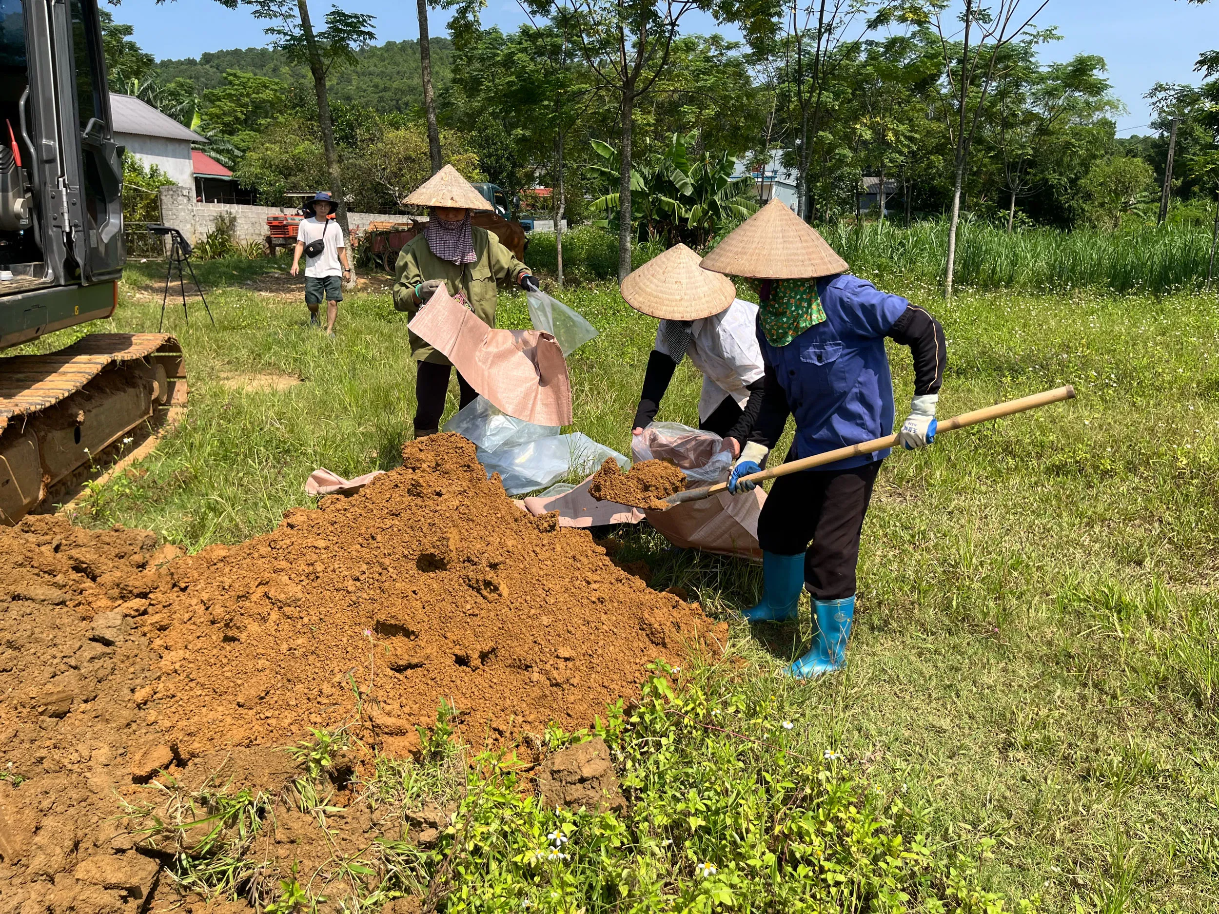 Field photograph at the Ninh Binh research location