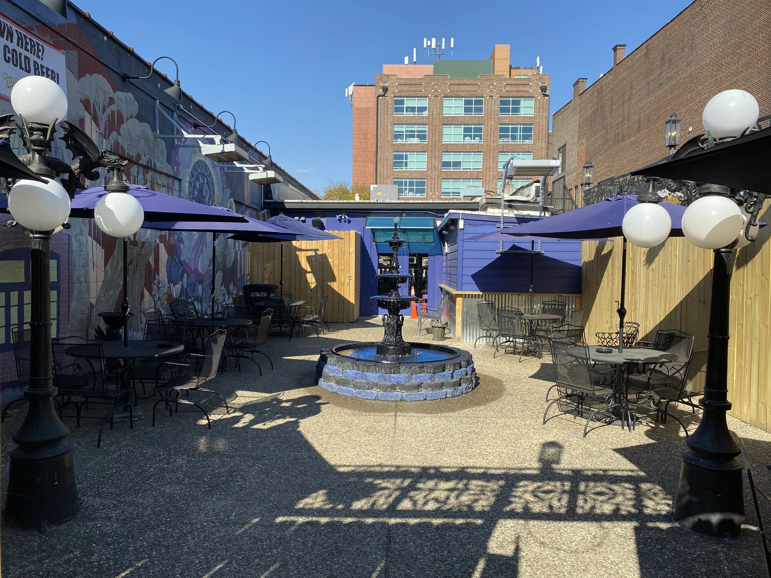 Stevie Ray's Blues Bar in Downtown, Louisville – exterior