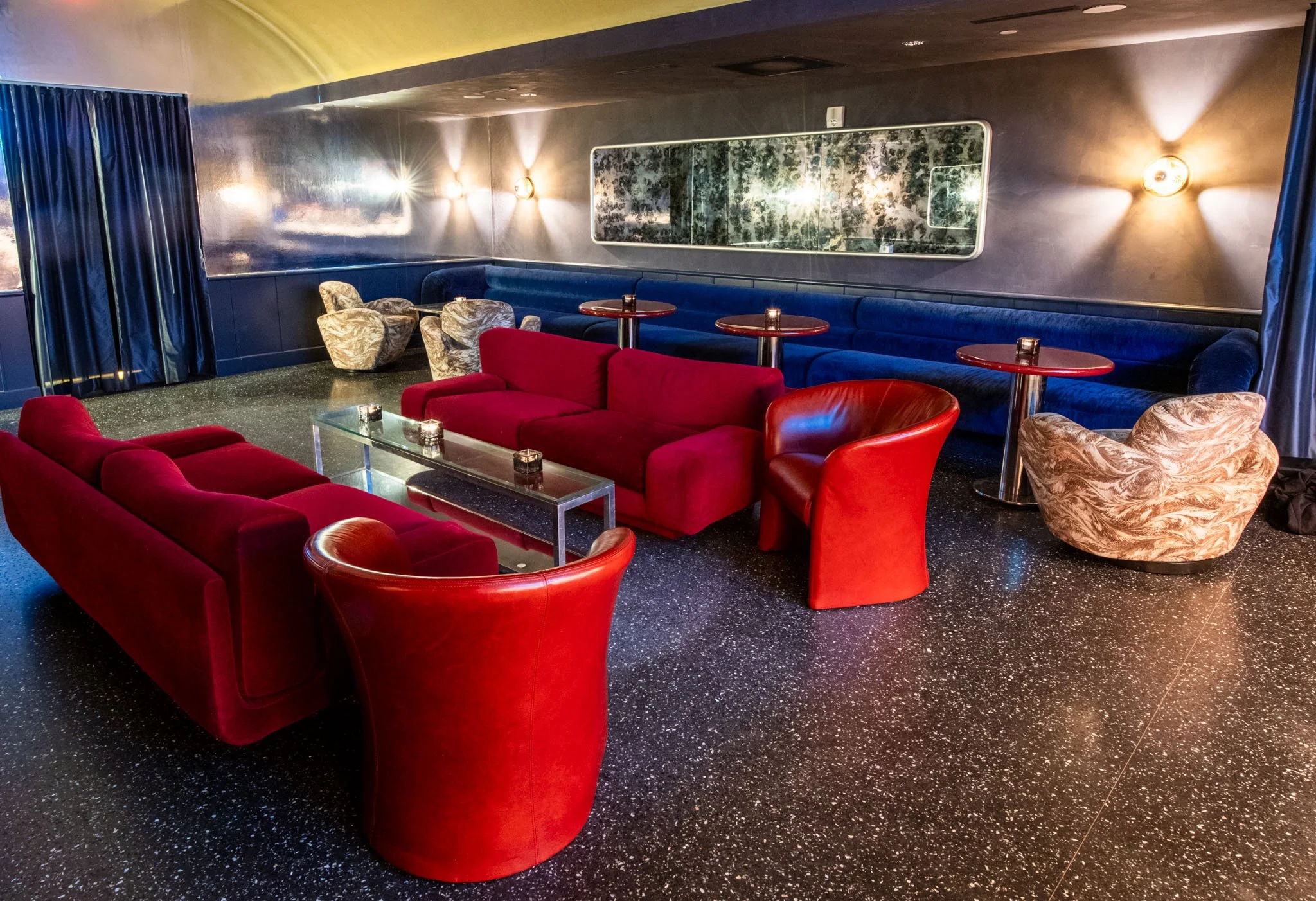 Jimmy Can't Dance in NuLu, Louisville – interior