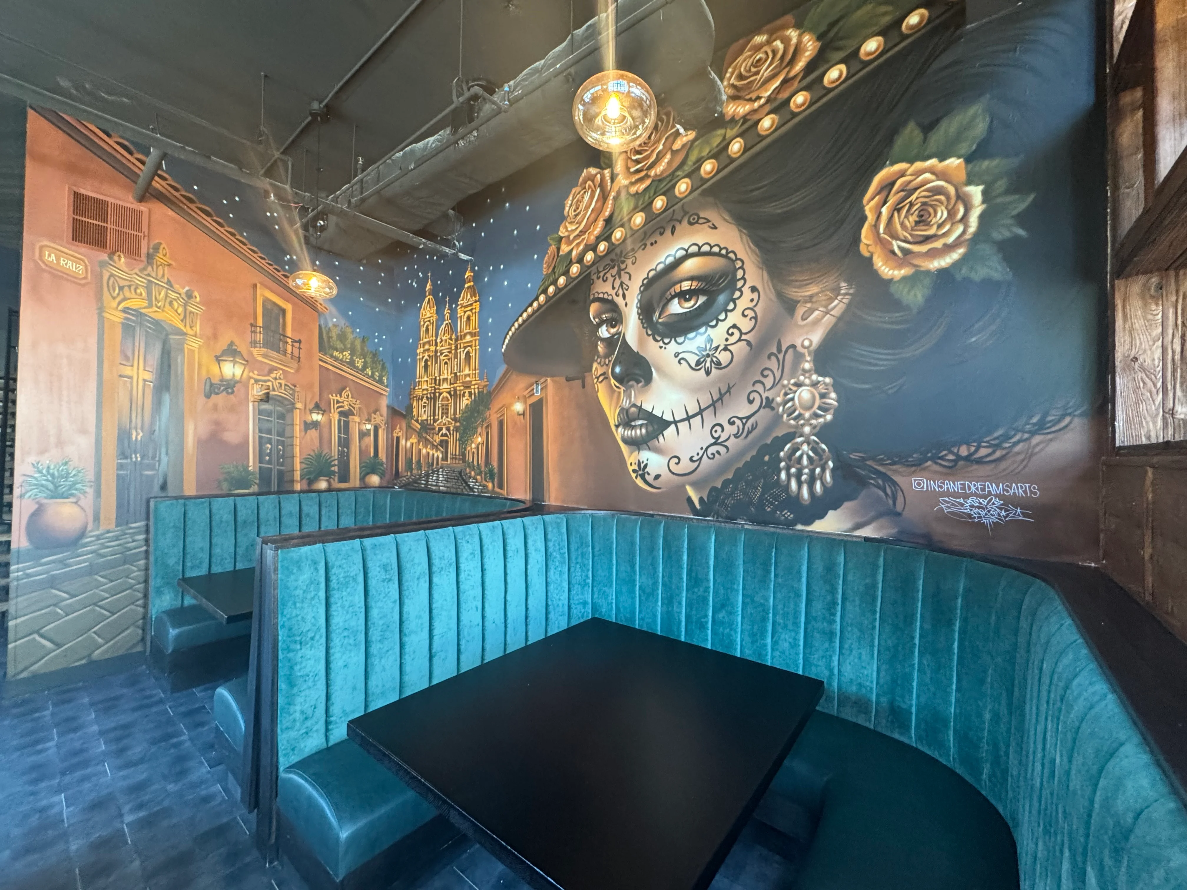 La Raíz Modern Kitchen & Bar in NuLu, Louisville – interior