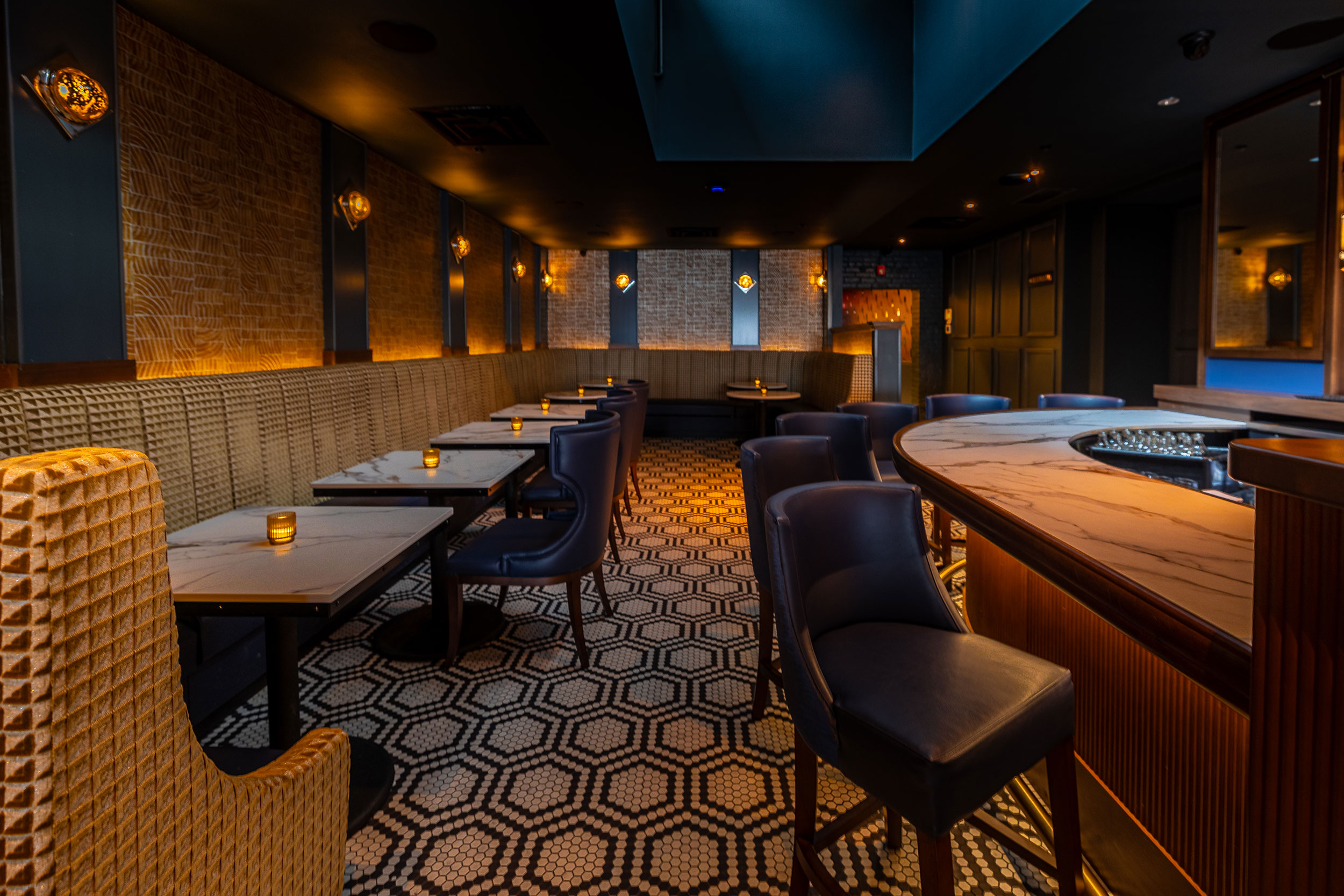 SEVEN Cocktails + Bourbon in NuLu, Louisville – interior