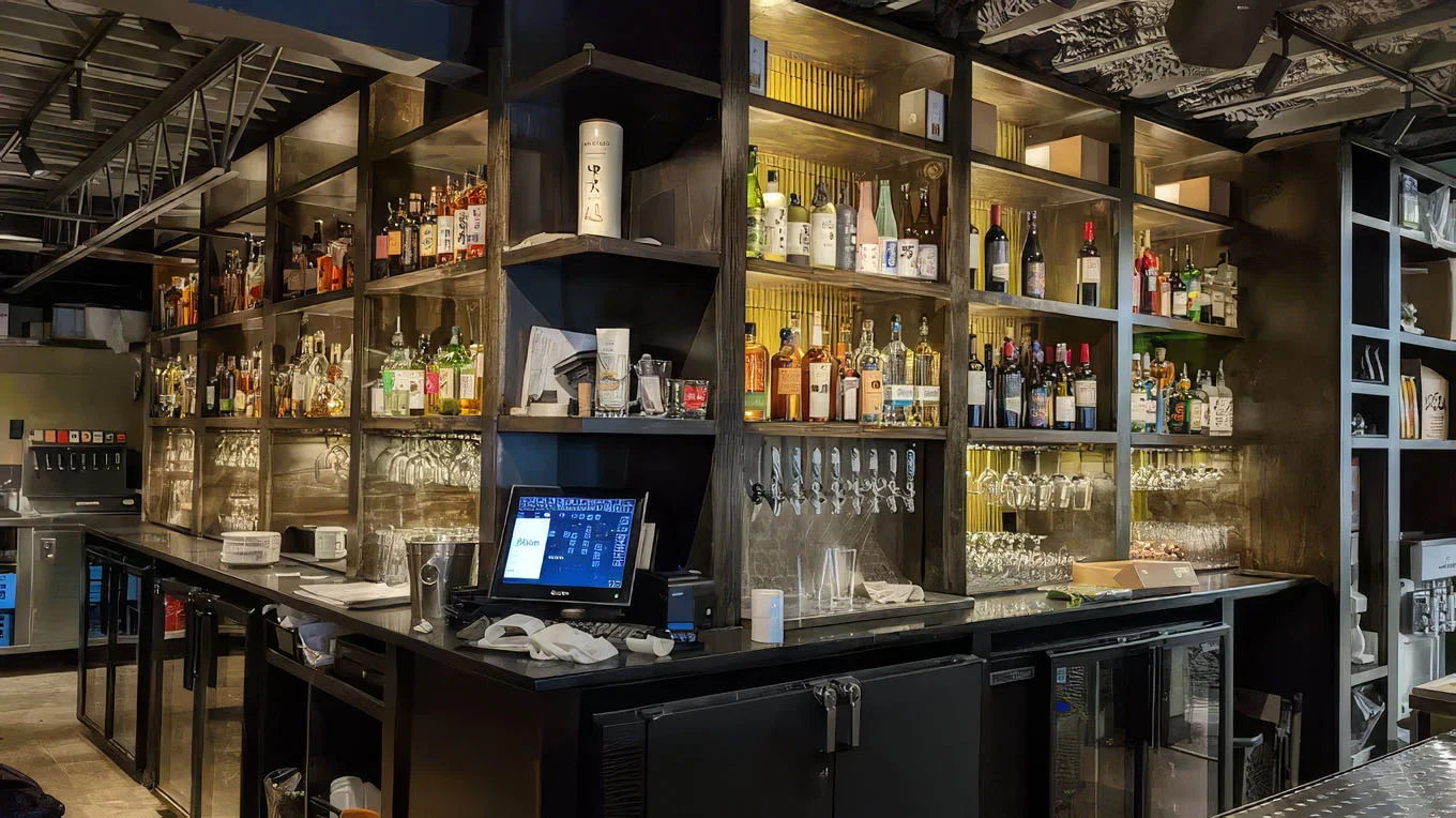 Dragon King's Daughter in The Highlands, Louisville – interior