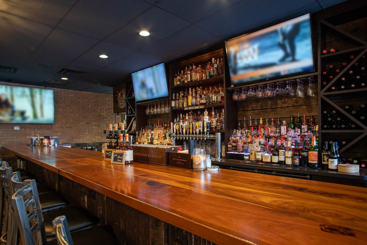Barrel 33 Tavern & Grill