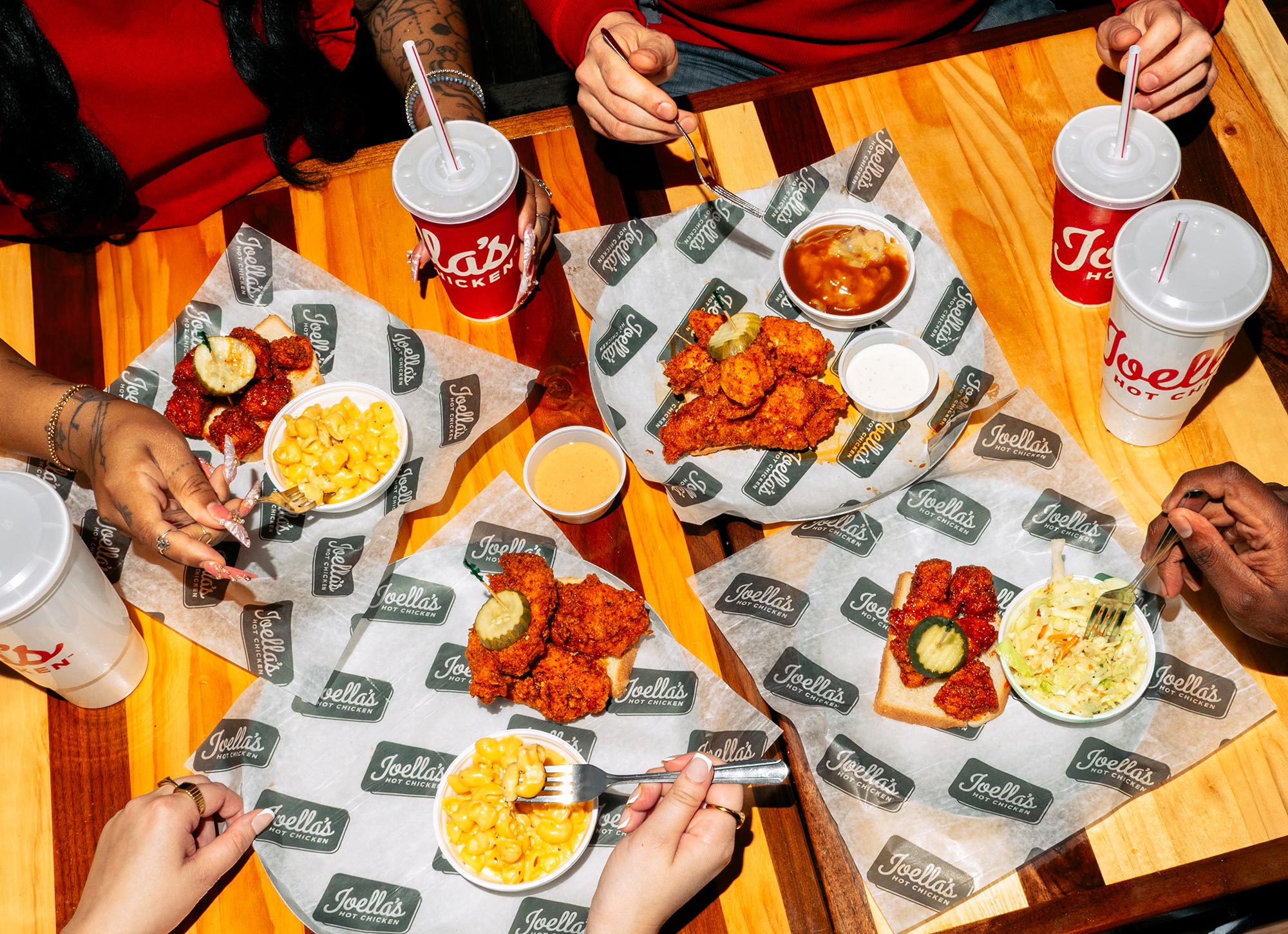 Joella's Hot Chicken Middletown in Middletown, Louisville – food