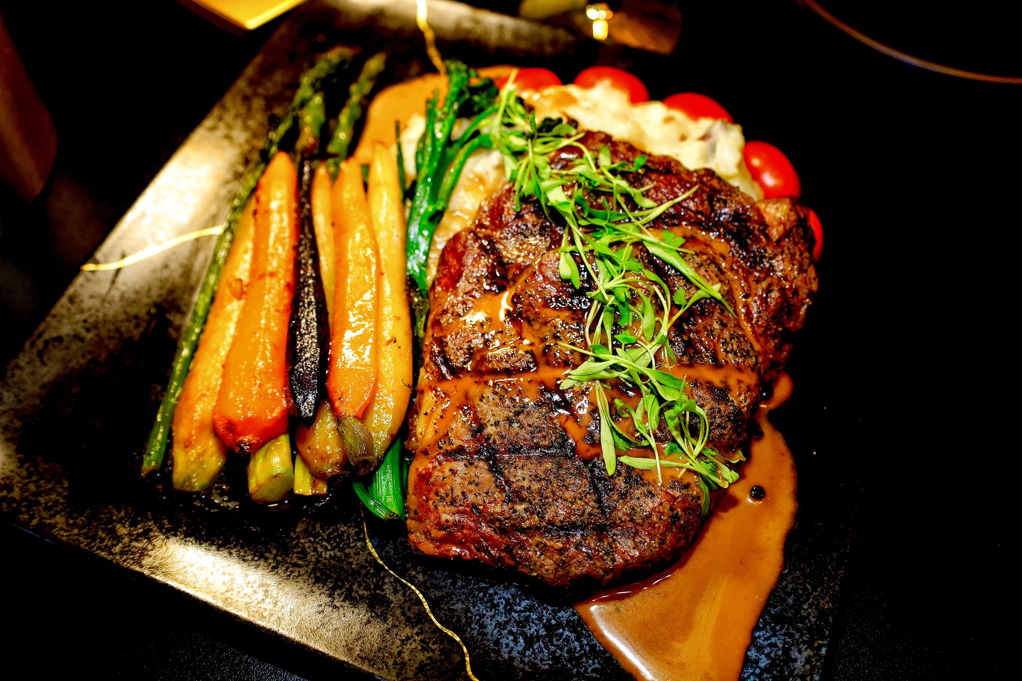Beyond the Sun in The Highlands, Louisville – food