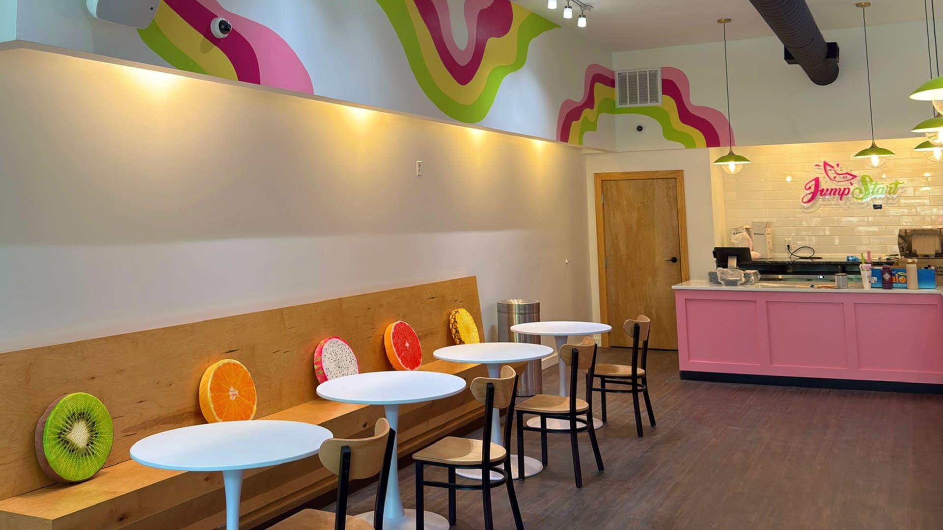 Jump Start Smoothies Norton Commons in Norton Commons, Louisville – interior