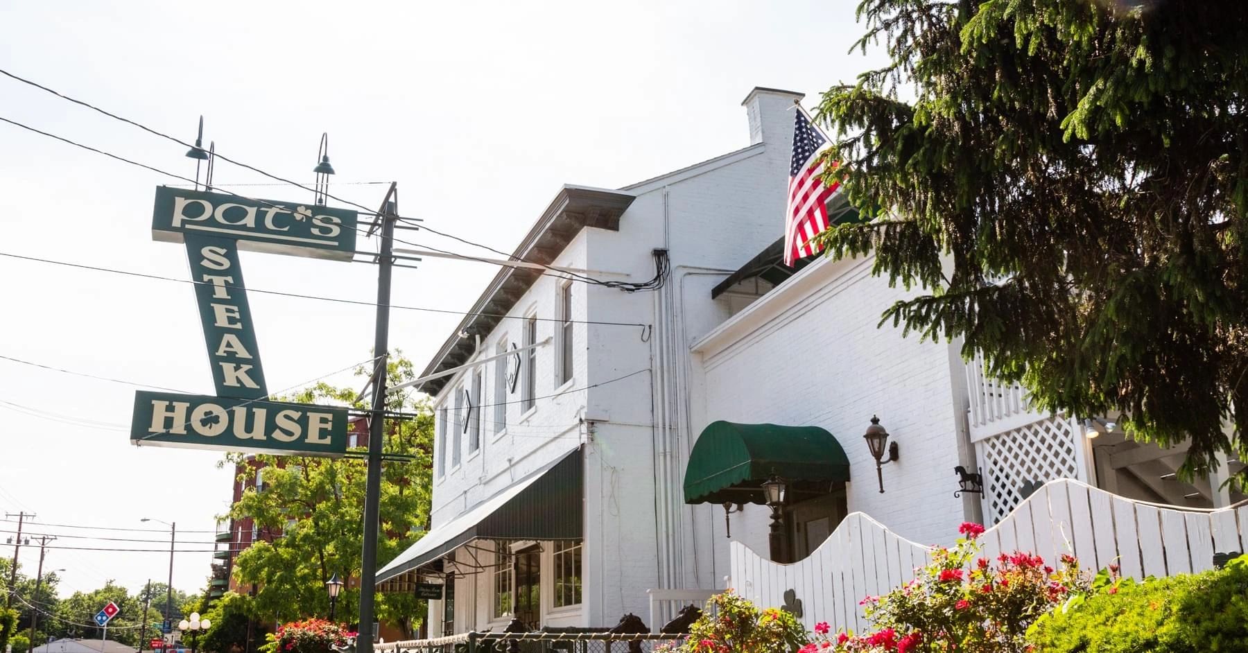 Pat's Steak House in Crescent Hill - Clifton, Louisville – exterior
