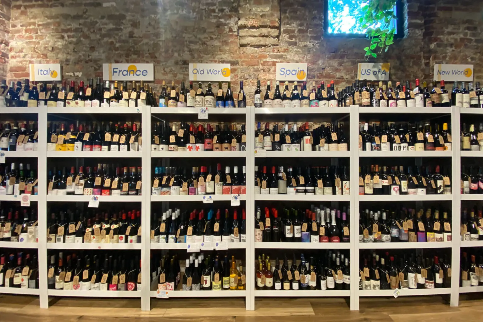 The Breeze Wine Bar in Germantown, Louisville – drinks