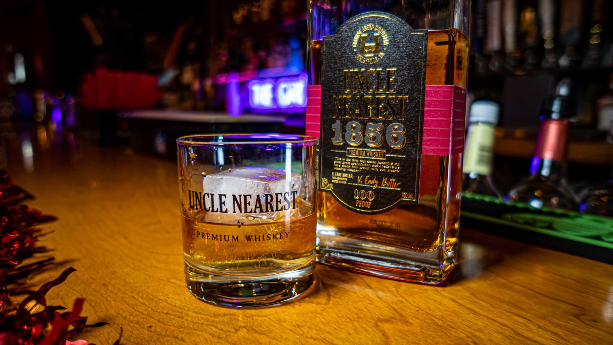 The GRÜV Sports Bar & Lounge in Downtown, Louisville – drinks