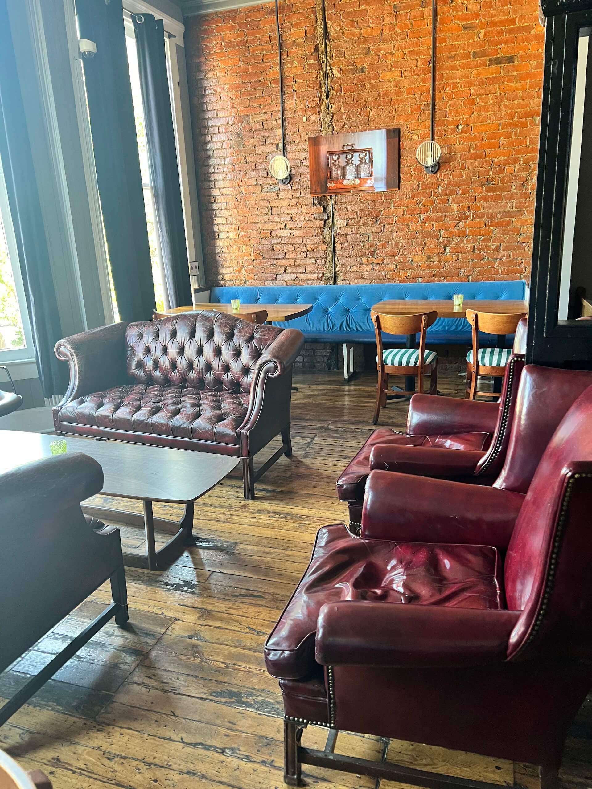 O'Shea's Irish Pub in The Highlands, Louisville – interior