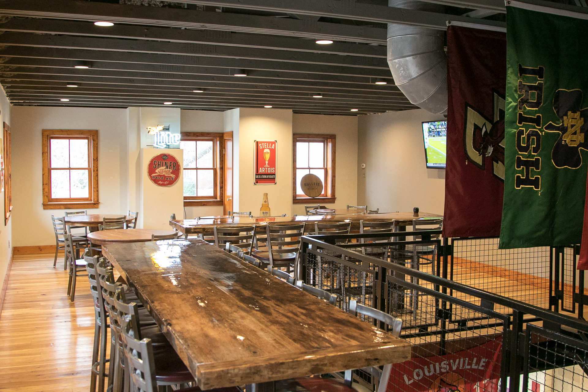 Hillcrest Tavern in Crescent Hill - Clifton, Louisville – interior