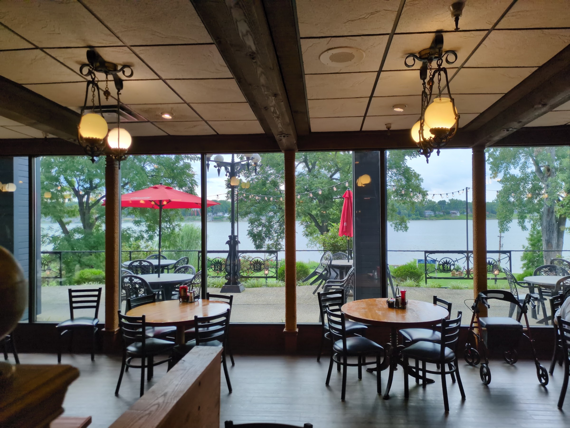 Kingfish River Road in Crescent Hill - Clifton, Louisville – interior