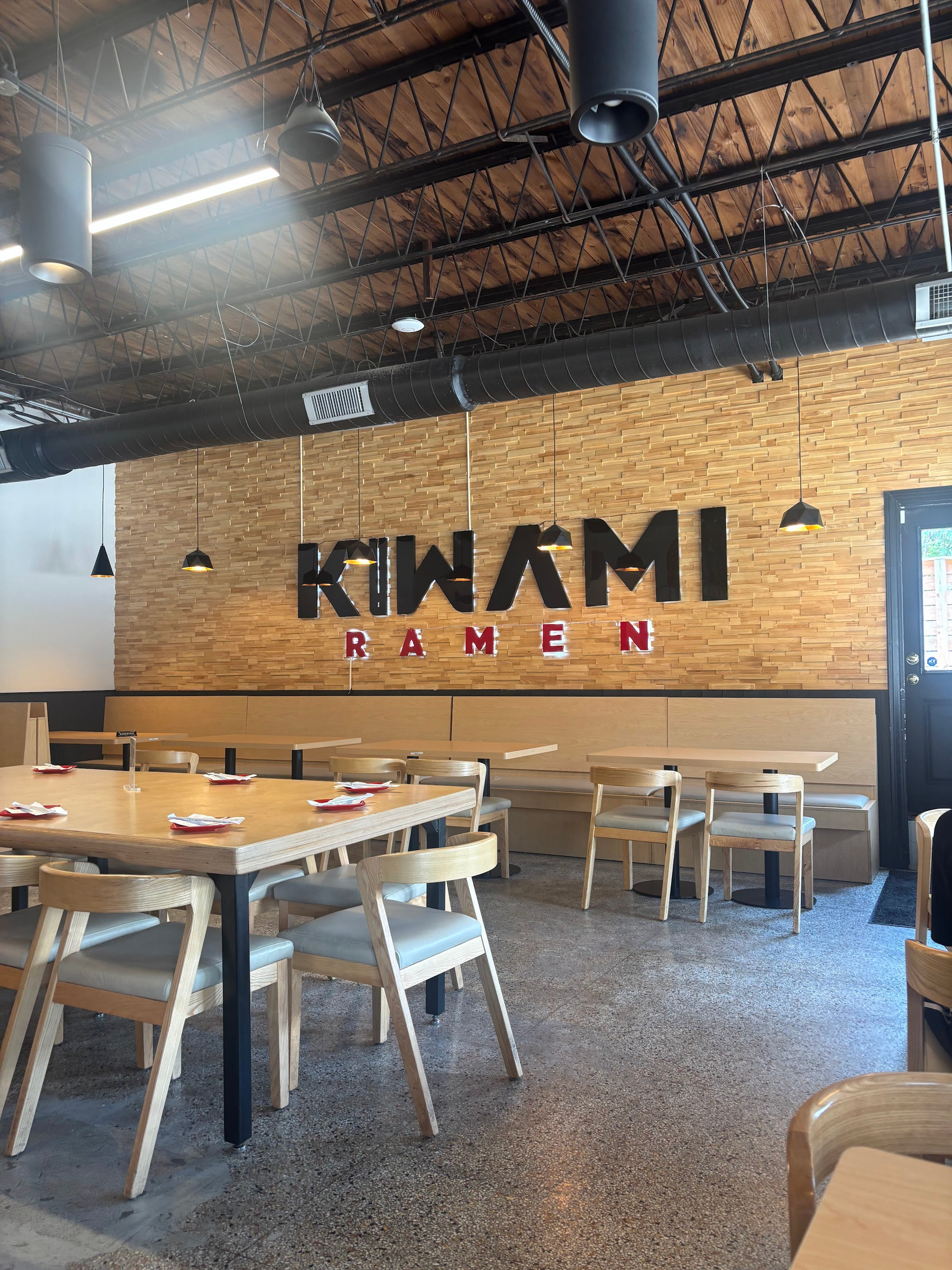 Kiwami Ramen in The Highlands, Louisville – interior