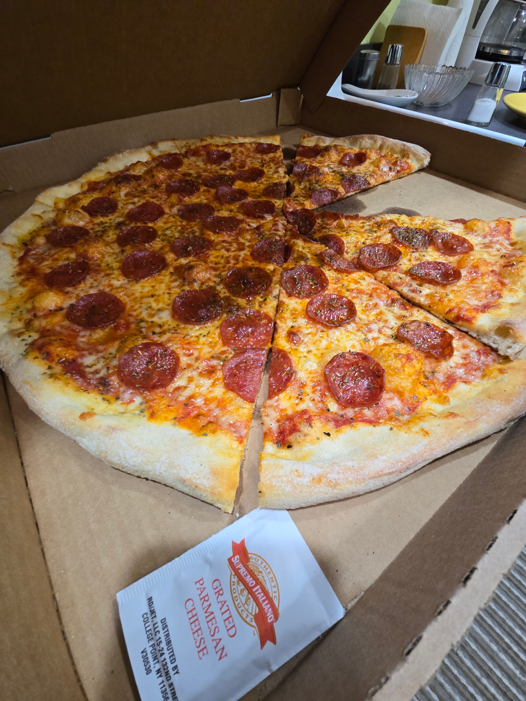 New York Pizza Company in Crescent Hill - Clifton, Louisville – food