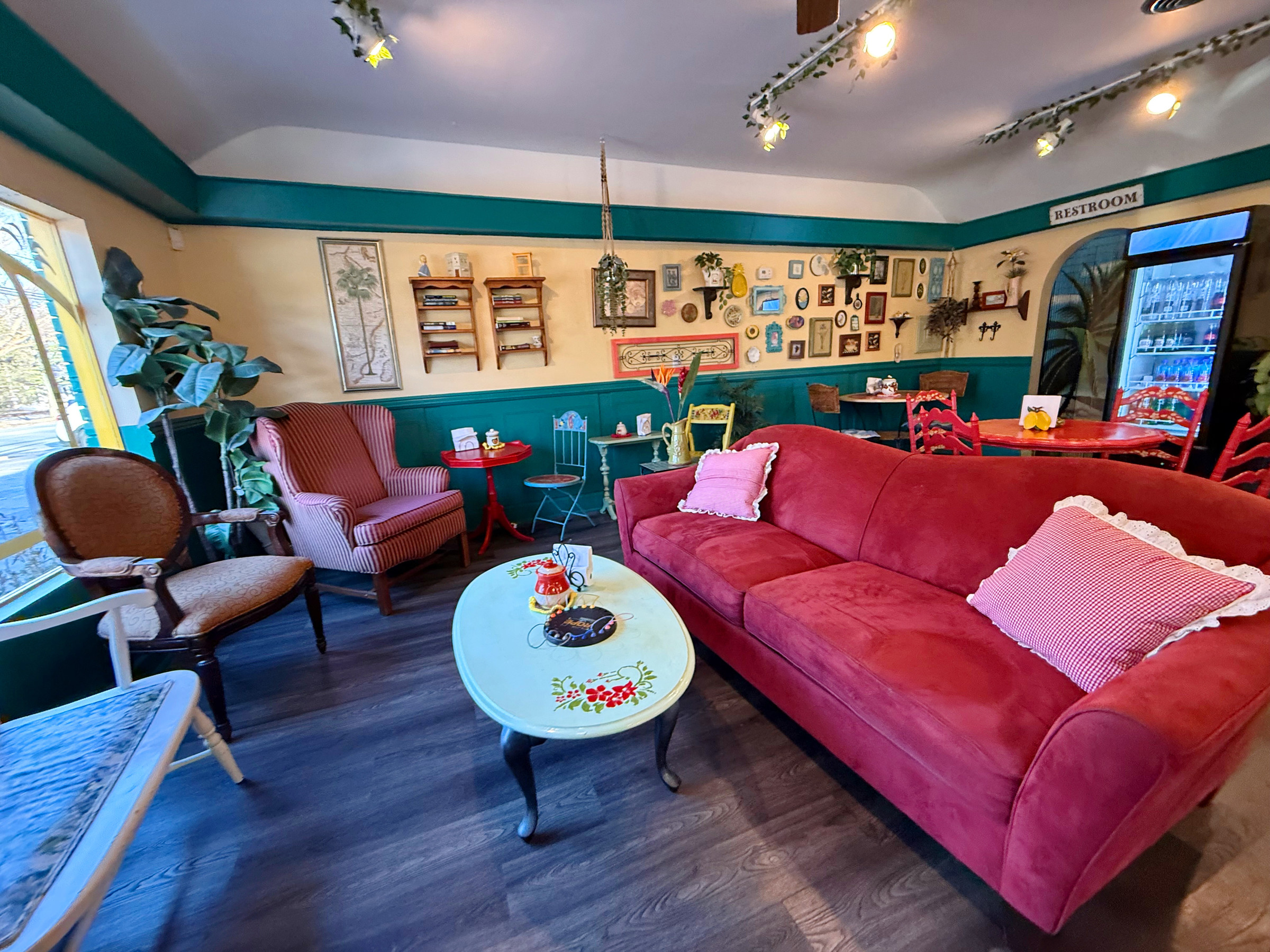 Pinnamel in Crescent Hill - Clifton, Louisville – interior