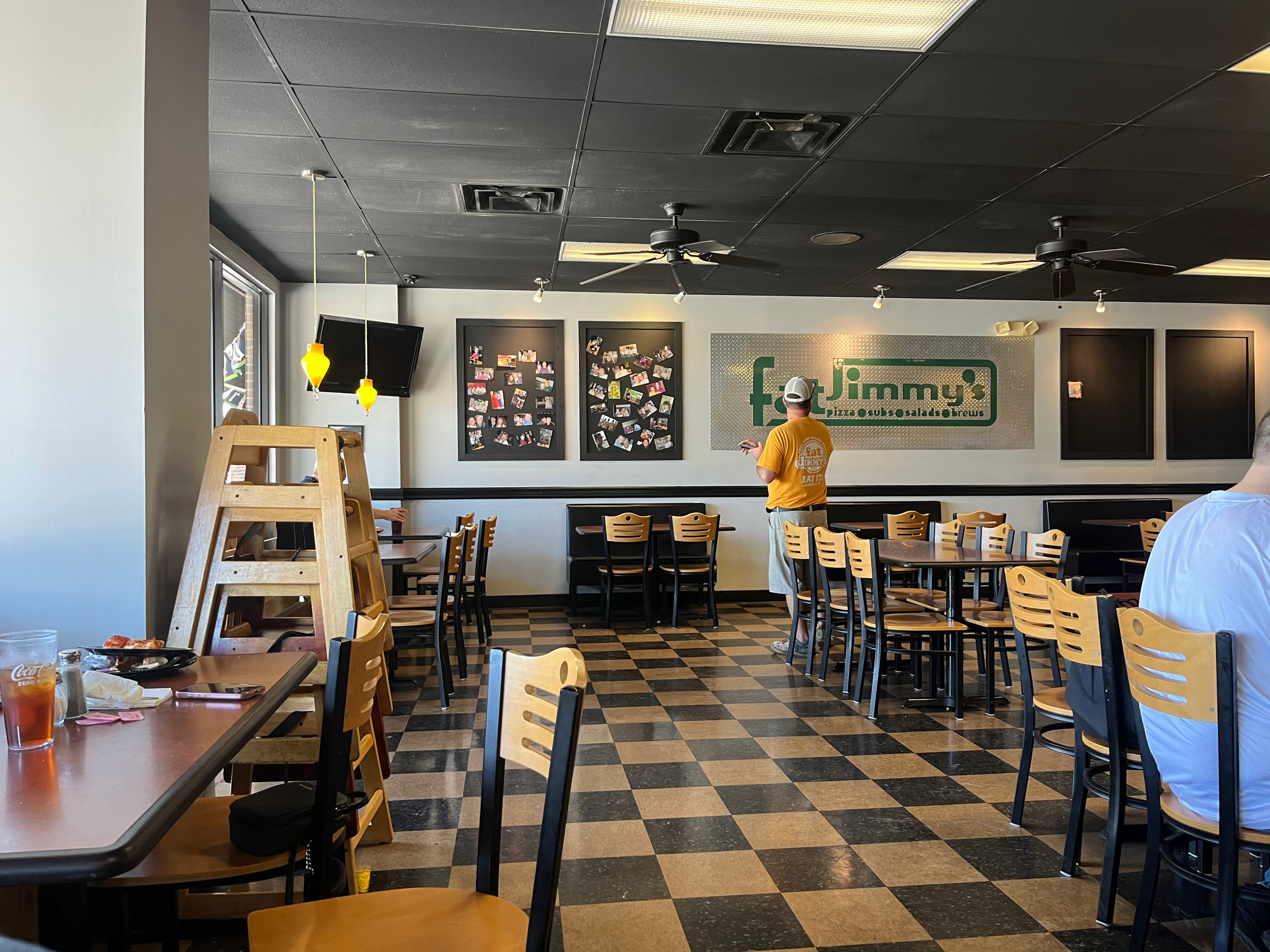 Fat Jimmy's Pizza in Middletown, Louisville – interior
