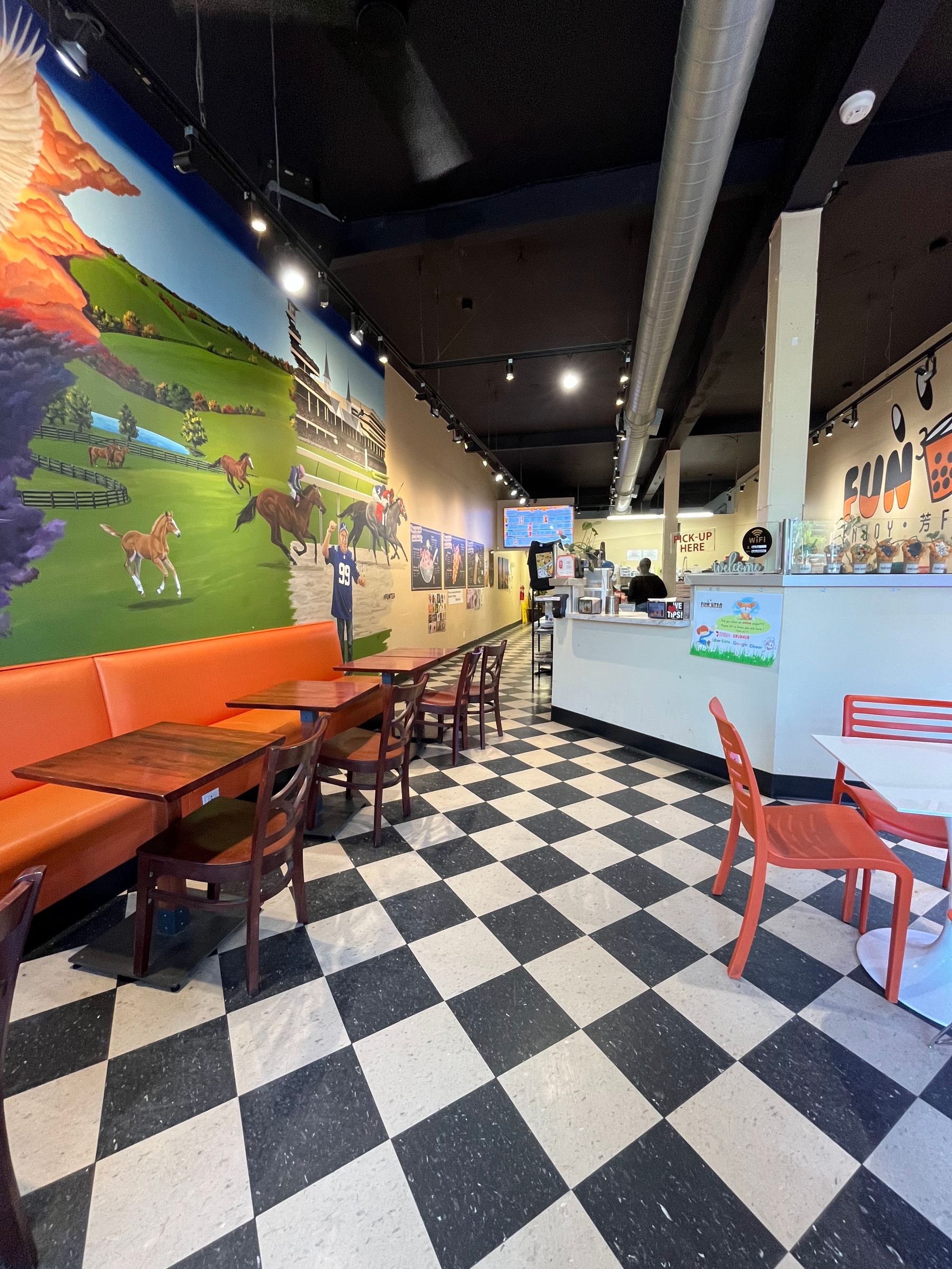 Fun Boba Tea in The Highlands, Louisville – interior